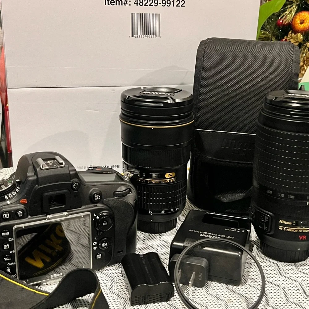 DSLR D610, lens and accessories